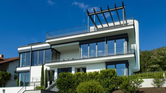 Moderne Fenster in Neubau Villa in Bensheim