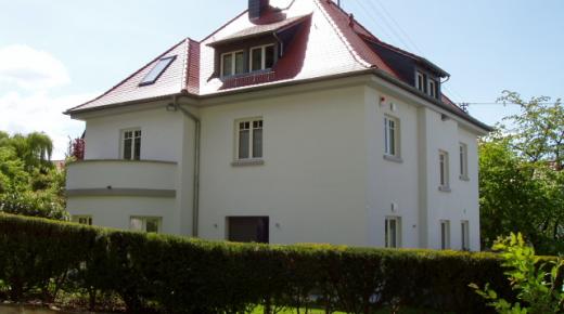 Holzfenster mit Stulp und Sprossen