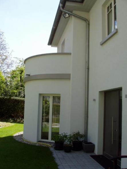 Holz-Balkontüre mit Stulp und Vollblatttüre mit Seitenteil