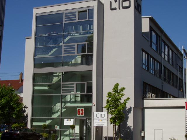 Pfosten-Riegel-Fassade anthrazit