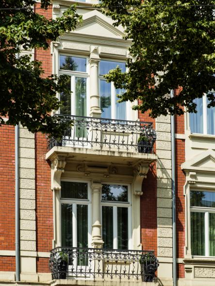 Balkontür mit Wetterschenkel und Oberlicht 
