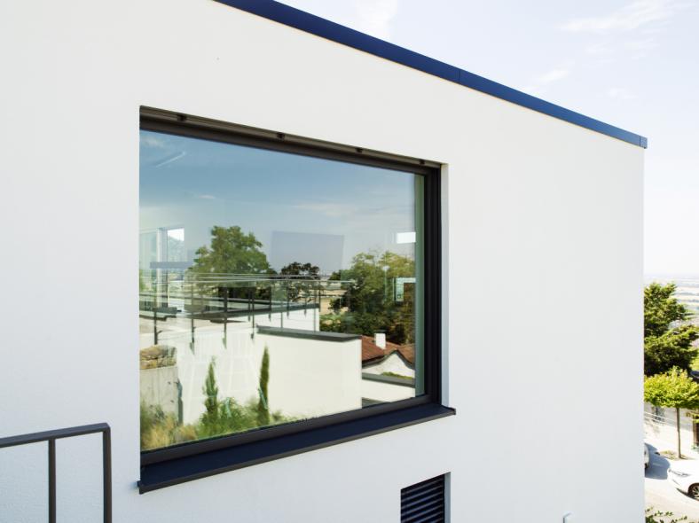 Alu-Holzfenster als Festerferglasung , Aluschale DB 703 Feinstruktur