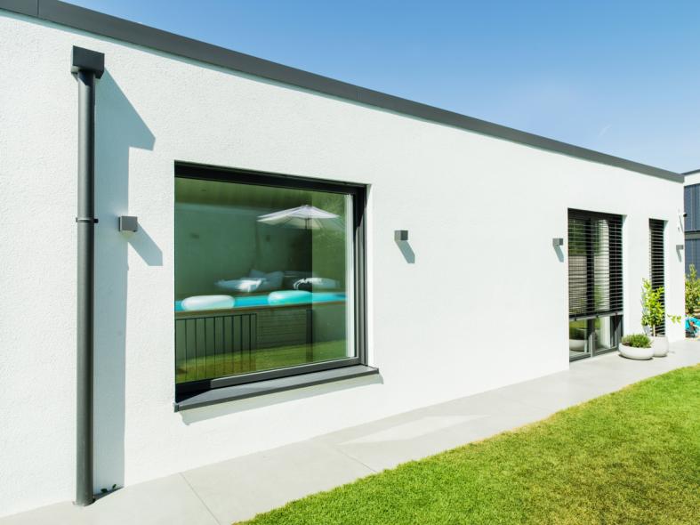 Alu-Holzfenster , Aluschale DB 703 Feinstruktur