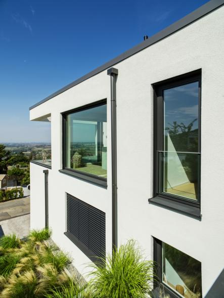 Alu-Holzfenster, Aluschale DB 703 Feinstruktur 